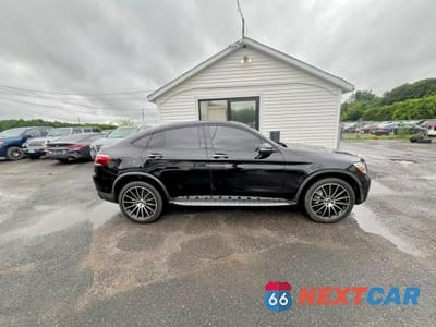 Piąte zdjęcie samochodu w środku: 2022 MERCEDES-BENZ GLC COUPE 300 4MATIC VIN:W1N0J8EB8NG035236 - miniatura