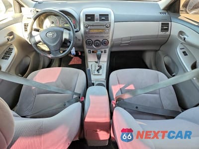 Zdjęcie 8 z 12 samochodu: 2011 TOYOTA COROLLA LE VIN:JTDBU4EE0B9139908 - miniatura