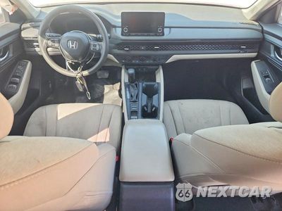 Zdjęcie 8 z 12 samochodu: 2024 HONDA ACCORD EX VIN:1HGCY1F38RA009003 - miniatura