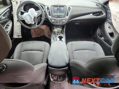 Zdjęcie 8 z 12 samochodu: 2017 CHEVROLET MALIBU LT VIN:1G1ZE5ST1HF134143 - miniatura