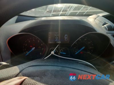 Zdjęcie 9 z 12 samochodu: 2017 FORD ESCAPE SE VIN:1FMCU9GD3HUB52515 - miniatura