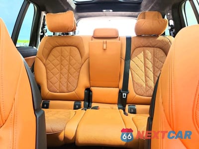 Zdjęcie 10 z 14 samochodu: 2024 BMW X7 XDRIVE40I VIN:5UX23EM0XR9S36542 - miniatura