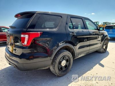 Trzecie zdjęcie samochodu z tyłu: 2017 FORD EXPLORER POLICE INTERCEPTOR VIN:1FM5K8AR9HGC24961 - miniatura
