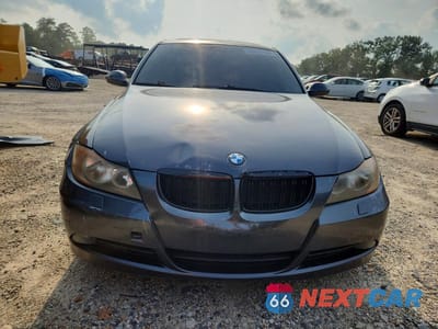 Piąte zdjęcie samochodu w środku: 2007 BMW 328 XI VIN:WBAVC73537KP31921 - miniatura