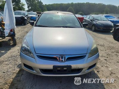Piąte zdjęcie samochodu w środku: 2007 HONDA ACCORD VALUE VIN:1HGCM56107A145236 - miniatura