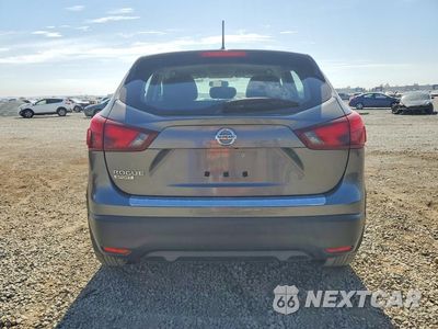 Zdjęcie 6 z 13 samochodu: 2017 NISSAN ROGUE SPORT S VIN:JN1BJ1CP3HW029833 - miniatura