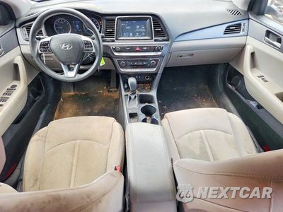 Zdjęcie 8 z 12 samochodu: 2018 HYUNDAI SONATA SE VIN:5NPE24AF9JH726308 - miniatura