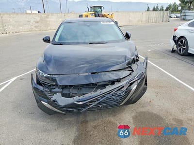 Piąte zdjęcie samochodu w środku: 2024 NISSAN SENTRA SV VIN:3N1AB8CV6RY335631 - miniatura