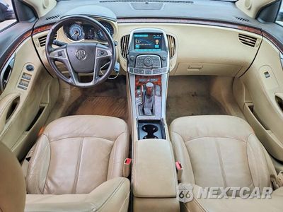 Zdjęcie 8 z 12 samochodu: 2013 BUICK LACROSSE VIN:1G4GC5ER3DF287682 - miniatura