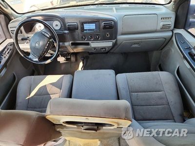Zdjęcie 8 z 12 samochodu: 2006 FORD F250 SUPER DUTY VIN:1FTSW21P56EC61070 - miniatura