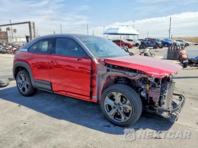 Czwarte zdjęcie samochodu z boku: 2022 MAZDA MX-30 PREMIUM PLUS VIN:JM1DRADB3N0100612 - miniatura