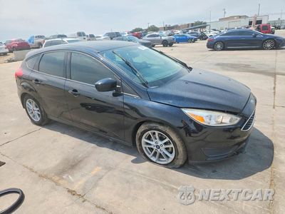 Czwarte zdjęcie samochodu z boku: 2018 FORD FOCUS SE VIN:1FADP3K21JL277727 - miniatura