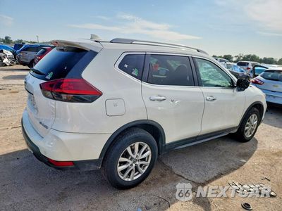 Trzecie zdjęcie samochodu z tyłu: 2019 NISSAN ROGUE SV VIN:5N1AT2MV6KC831674 - miniatura