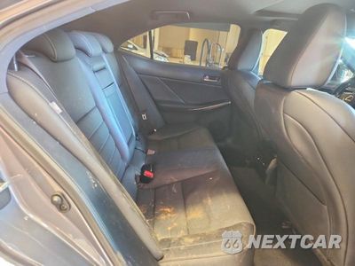 Zdjęcie 10 z 12 samochodu: 2019 LEXUS IS 300 VIN:JTHC81D21K5036095 - miniatura