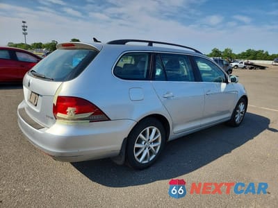Trzecie zdjęcie samochodu z tyłu: 2011 VOLKSWAGEN JETTA S VIN:3VWPZ8AJ4BM712955 - miniatura