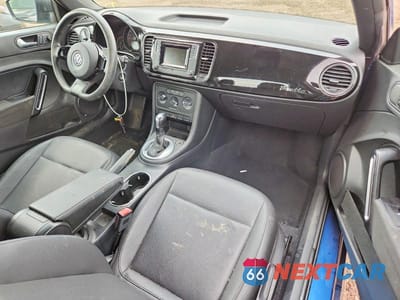 Zdjęcie 8 z 13 samochodu: 2017 VOLKSWAGEN BEETLE 1.8T VIN:3VWF17AT4HM626956 - miniatura