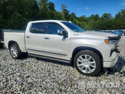 Czwarte zdjęcie samochodu z boku: 2022 CHEVROLET SILVERADO K1500 HIGH COUNTRY VIN:1GCUDJEL3NZ526382 - miniatura