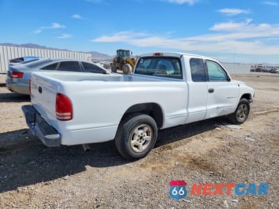 Trzecie zdjęcie samochodu z tyłu: 2002 DODGE DAKOTA SPORT VIN:1B7GL32XX2S708622 - miniatura