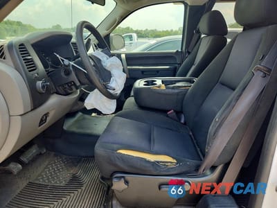 Zdjęcie 7 z 12 samochodu: 2011 CHEVROLET SILVERADO C1500 LS VIN:1GCRCREA9BZ334739 - miniatura