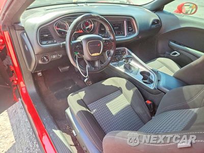 Zdjęcie 8 z 12 samochodu: 2018 DODGE CHALLENGER R/T VIN:2C3CDZBT0JH225081 - miniatura