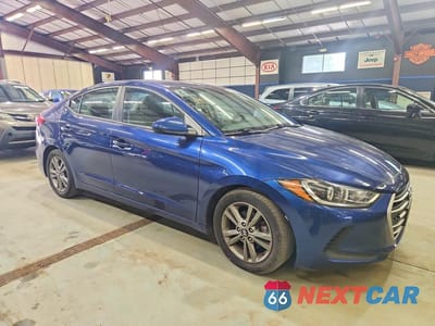 Czwarte zdjęcie samochodu z boku: 2018 HYUNDAI ELANTRA SEL VIN:5NPD84LF6JH316217 - miniatura