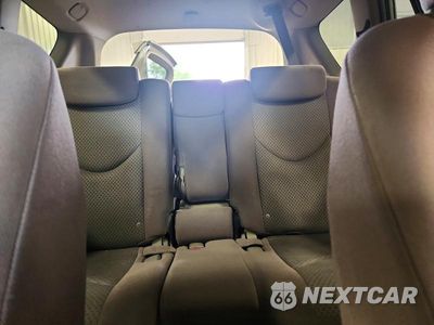 Zdjęcie 10 z 13 samochodu: 2006 TOYOTA RAV4 BASE VIN:JTMBD33V765003379 - miniatura
