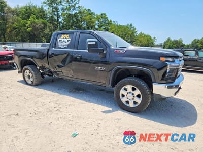 Czwarte zdjęcie samochodu z boku: 2020 CHEVROLET SILVERADO K2500 HEAVY DUTY LT VIN:1GC4YNEY2LF310450 - miniatura