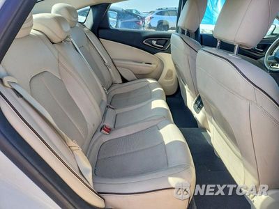 Zdjęcie 10 z 12 samochodu: 2015 CHRYSLER 200 C VIN:1C3CCCEG2FN673755 - miniatura