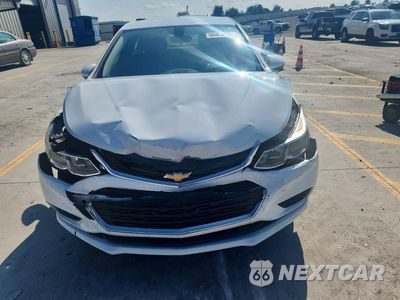 Piąte zdjęcie samochodu w środku: 2018 CHEVROLET CRUZE LS VIN:1G1BC5SM3J7179939 - miniatura