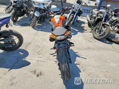 Czwarte zdjęcie samochodu z boku: 2023 KTM 390 DUKE VIN:MD2JPJ401PN206371 - miniatura