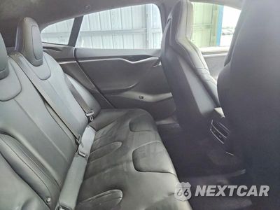 Zdjęcie 10 z 12 samochodu: 2015 TESLA MODEL S VIN:5YJSA1E27FF115128 - miniatura