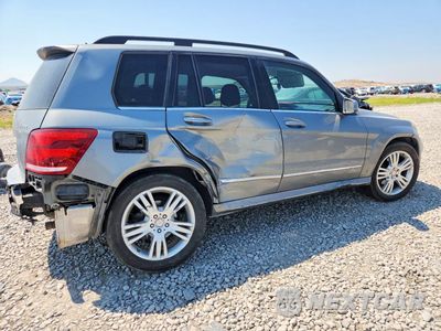 Trzecie zdjęcie samochodu z tyłu: 2015 MERCEDES-BENZ GLK 350 4MATIC VIN:WDCGG8JB8FG375721 - miniatura
