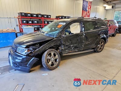 2015 DODGE JOURNEY CROSSROAD 3C4PDCGG0FT592308 - główne zdjęcie licytacji z USA - miniatura
