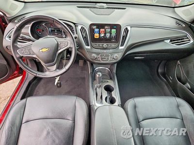 Zdjęcie 8 z 12 samochodu: 2018 CHEVROLET MALIBU LT VIN:1G1ZD5ST8JF207131 - miniatura