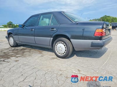 Drugie zdjęcie samochodu z przodu: 1993 MERCEDES-BENZ 300 E 4MATIC VIN:WDBED30E2PB912357 - miniatura