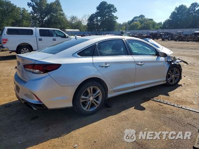 Trzecie zdjęcie samochodu z tyłu: 2018 HYUNDAI SONATA SEL VIN:5NPE34AF7JH680135 - miniatura