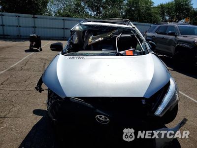 Piąte zdjęcie samochodu w środku: 2026 TOYOTA COROLLA CROSS XLE VIN:7MUDAABG4TV179357 - miniatura