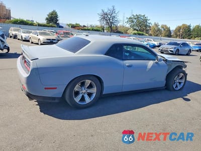 Trzecie zdjęcie samochodu z tyłu: 2022 DODGE CHALLENGER SXT VIN:2C3CDZAG9NH144154 - miniatura