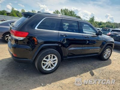 Trzecie zdjęcie samochodu z tyłu: 2018 JEEP GRAND CHEROKEE LAREDO VIN:1C4RJFAG5JC260073 - miniatura
