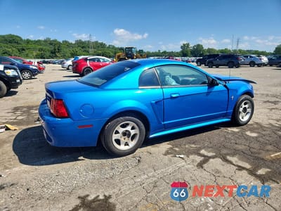 Trzecie zdjęcie samochodu z tyłu: 2000 FORD MUSTANG VIN:1FAFP4041YF157891 - miniatura