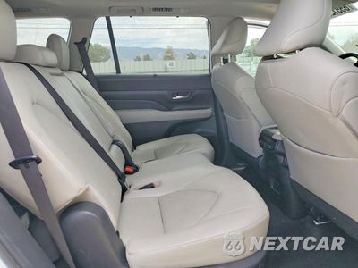 Zdjęcie 11 z 14 samochodu: 2024 TOYOTA GRAND HIGHLANDER HYBRID XLE VIN:5TDACAB50RS000813 - miniatura