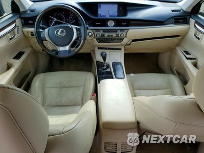 Zdjęcie 8 z 12 samochodu: 2013 LEXUS ES 350 VIN:JTHBK1GG9D2060525 - miniatura