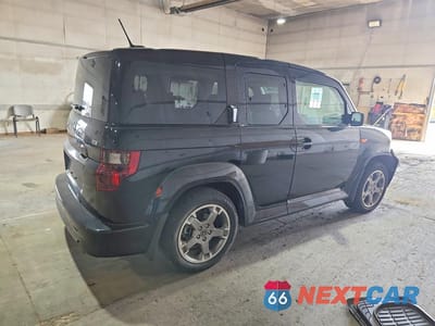 Trzecie zdjęcie samochodu z tyłu: 2010 HONDA ELEMENT SC VIN:5J6YH1H93AL006471 - miniatura