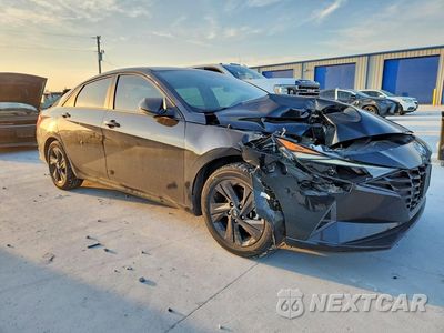 Czwarte zdjęcie samochodu z boku: 2021 HYUNDAI ELANTRA SEL VIN:5NPLM4AG0MH002294 - miniatura