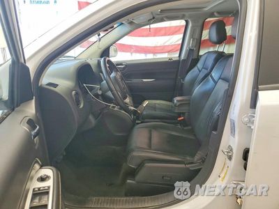 Zdjęcie 7 z 13 samochodu: 2016 JEEP COMPASS LATITUDE VIN:1C4NJDEB9GD814235 - miniatura