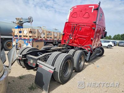 Czwarte zdjęcie samochodu z boku: 2020 FREIGHTLINER CASCADIA 1 - SEMI TRUCK VIN:1FUJHHDR0LLLJ7163 - miniatura