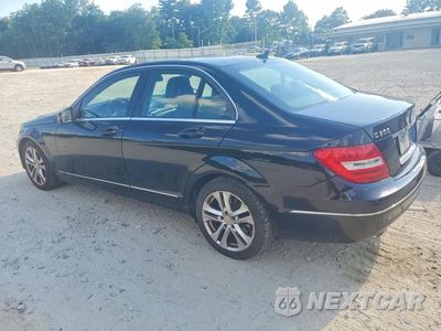 Drugie zdjęcie samochodu z przodu: 2013 MERCEDES-BENZ C 300 4MATIC VIN:WDDGF8AB4DR266415 - miniatura