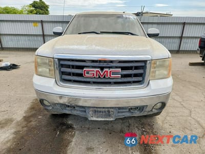 Piąte zdjęcie samochodu w środku: 2008 GMC SIERRA C1500 VIN:2GTEC13J081335072 - miniatura