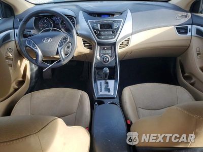 Zdjęcie 8 z 12 samochodu: 2013 HYUNDAI ELANTRA LIMITED VIN:5NPDH4AE0DH290227 - miniatura
