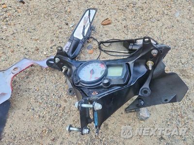 Zdjęcie 7 z 10 samochodu: 2006 SUZUKI GSX-R750 K6 VIN:JS1GR7KA762107945 - miniatura
